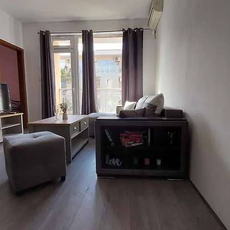 Sunny Day 6 , Sunny Beach, 3-стаен * Tunkovo